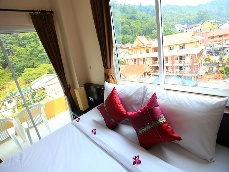 88 Hotel Patong Exterior foto